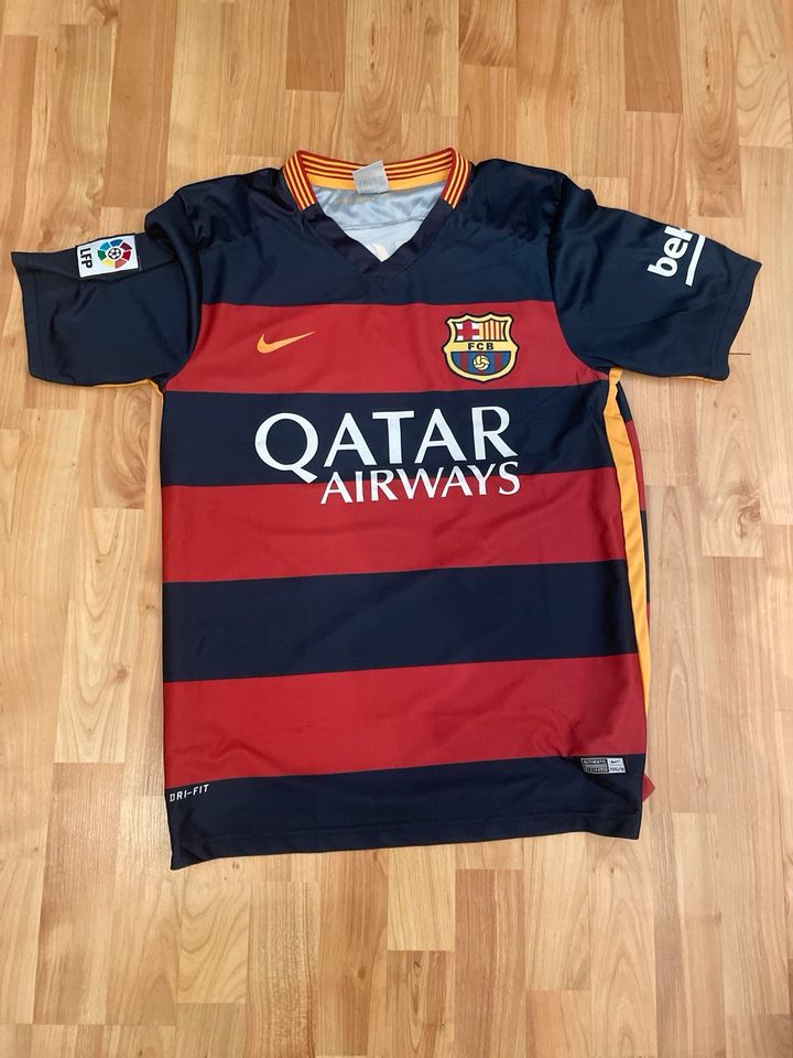 Fc Barcelona Trikot L in Wuppertal