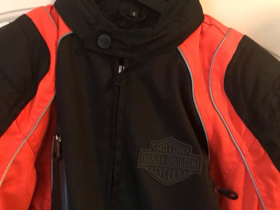 Harley Davidson Jacke S in Bad Urach