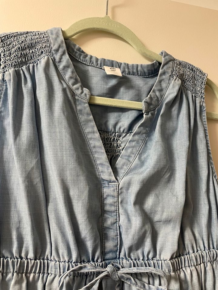 Umstand dünne Jeans Kleid in Neckarsulm
