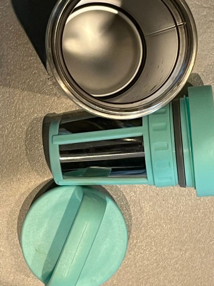 Thermos (Tee) Becher mit integriertem Teesieb von DAVIDsTEA, in Düsseldorf