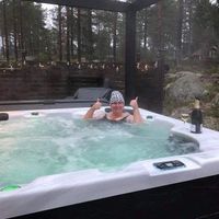 JACKUZZI WHIRLPOOL SPA GARTEN-POOL HOT TUB "EARL" Bayern - Berglern Vorschau