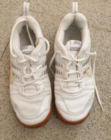 NIKE Damen Hallenschuhe Gr 40 Hessen - Hanau Vorschau