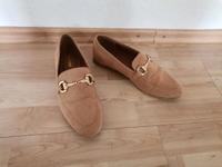 Flache Schuhe Loafer Goldschnalle beige braun Graceland 37 Hessen - Ebsdorfergrund Vorschau