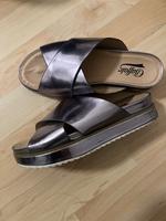 Pantoletten Buffalo 38 Sandalen Plateau Schuhe Nordrhein-Westfalen - Castrop-Rauxel Vorschau