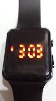 LED Armbanduhr, rote Anzeige Nordrhein-Westfalen - Gütersloh Vorschau
