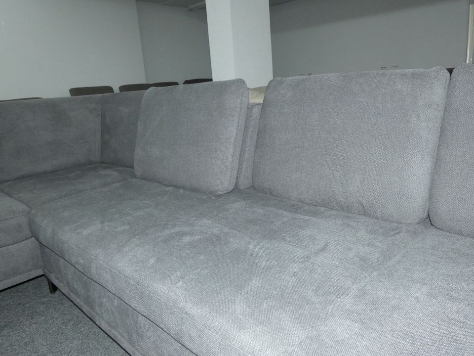 Wohnlandschaft U-Form Sofa 1x elektr Funktion anstatt 5.350 € in Hagen am Teutoburger Wald