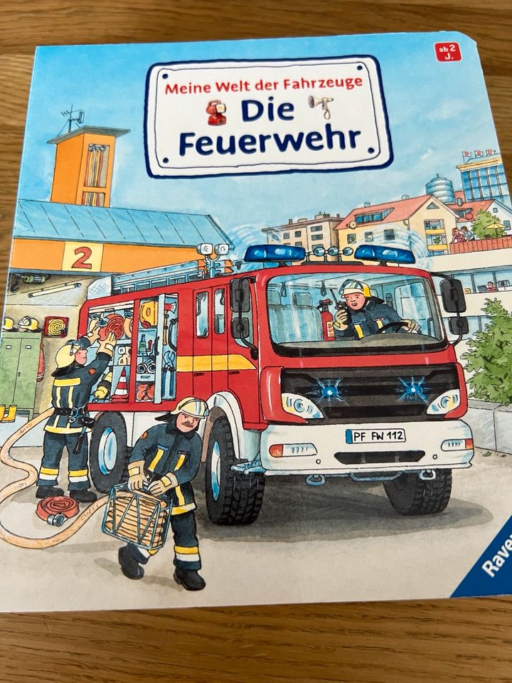 Bücher - Die Feuerwehr und Auf dem Bauernhof in Stuttgart