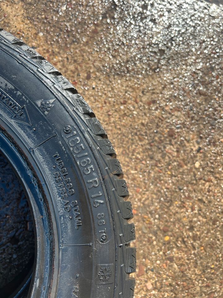 2x Allwetterreifen 185/65 R14 in Espenau