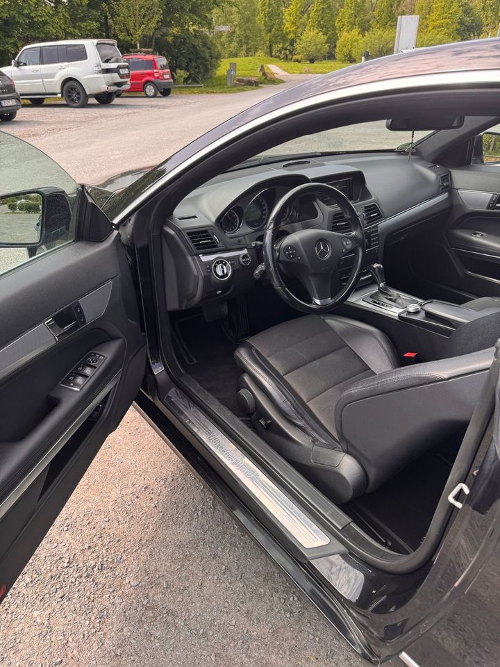 13.000€ Mercedes E Coupé Panorama in Essen