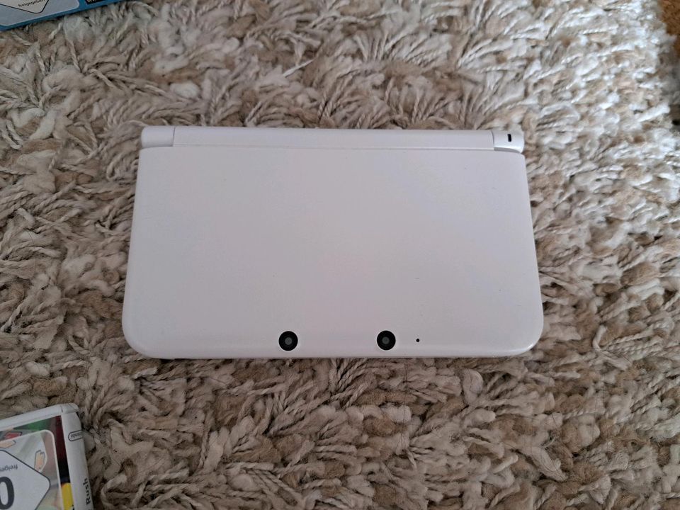 Weißer Nintendo 3Ds XL inkl. zwei Spielen in Weilheim i.OB