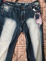 Jeans mit Stickerrei Berlin - Köpenick Vorschau