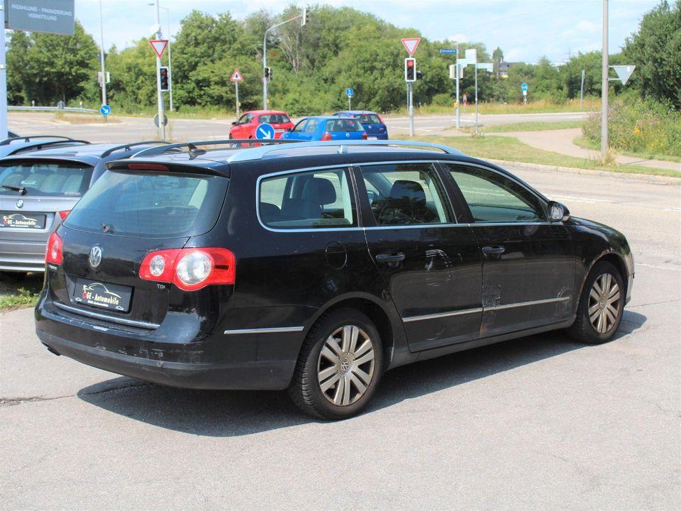 Volkswagen Passat 1.9 TDI Highline*TÜV*Klimaut.*SHZ*Tempom. in Villingen-Schwenningen