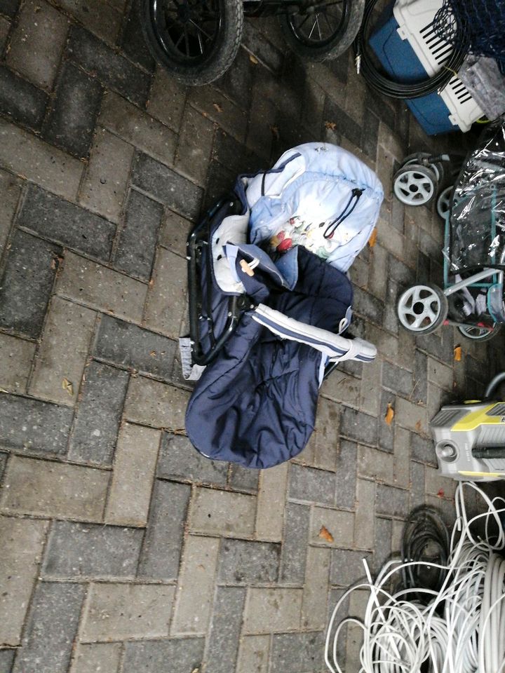 Kombi Kinderwagen von hartan, in blau mit Mäuse Motiv in Sande