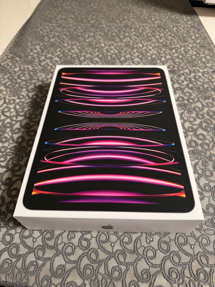 iPad Pro 11" (4. Gen) - 128 GB, Wi-Fi + Cellular, Neu & OVP in Frankfurt am Main