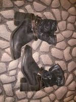 Stiefelette, S.Oliver, neuwertig, sw., 37 Sachsen - Torgau Vorschau