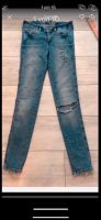 H&M Jeans super skinny sexy low waist? Löcher usedlook XS S 26 30 Bayern - Würzburg Vorschau