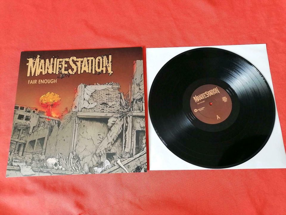 MANIFESTATION - Fair Enough - Black Vinyl LP - near mint in Vöhringen