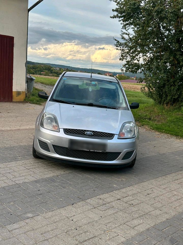 Ford fiesta in Ostheim