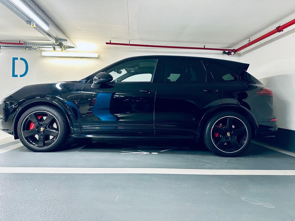 Porsche Cayenne GTS in Bad Nauheim