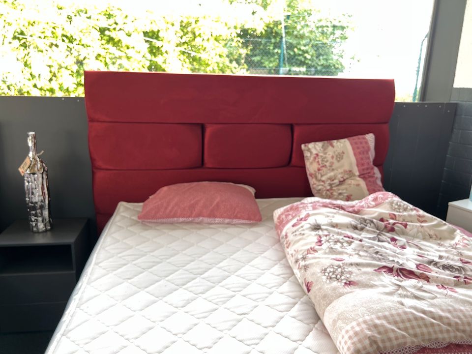 Boxspringbett  Doppelbett  Hotelbett 180 × 200 cm in Bielefeld