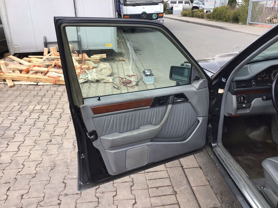 Mercedes Benz W124 300e Alle Ersatzteile ab 1€. in Havixbeck