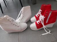 Zwei Keilabsatz sneaker Damen  rot und weiß Baden-Württemberg - Bad Schönborn Vorschau