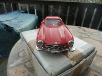 Modellauto 1/18, Mercedes 300 SL,1954,Burago, rot Nordrhein-Westfalen - Hattingen Vorschau