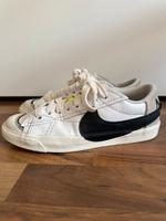 Nike DQ 1470 101 Blazer Low 77 Jumbo Sneaker unisex Hessen - Münster Vorschau
