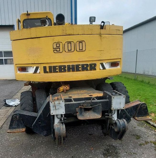 Liebherr 900 Litronik Bagger Mobielbagger in Gummersbach