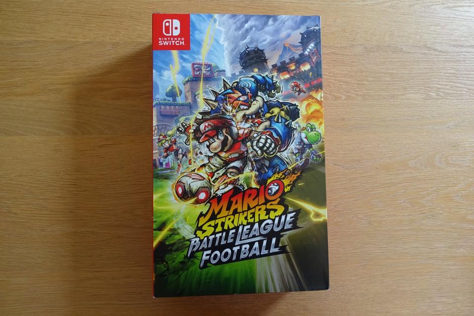 Große Werbebox "Mario Strikers Battle Football", Nintendo Switch in Wesel
