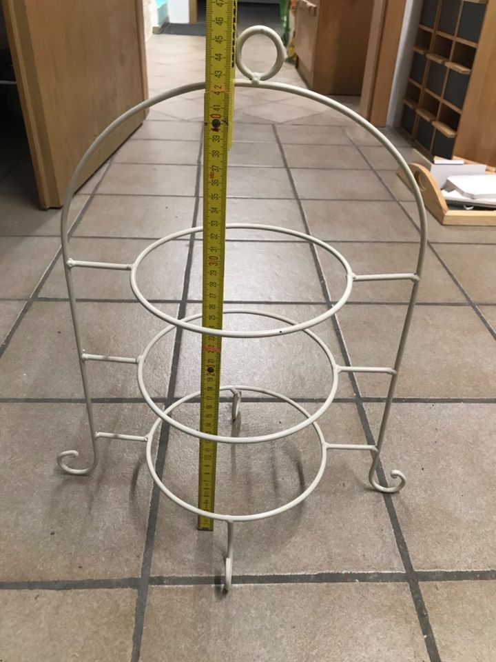 Metall Etagere mit 3 Tellern in Düsseldorf