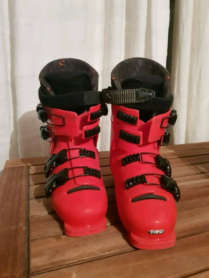 Gr 24: Salomon Ski Schuhe rot für Gr 36-37 ca. in Kirchheim bei München