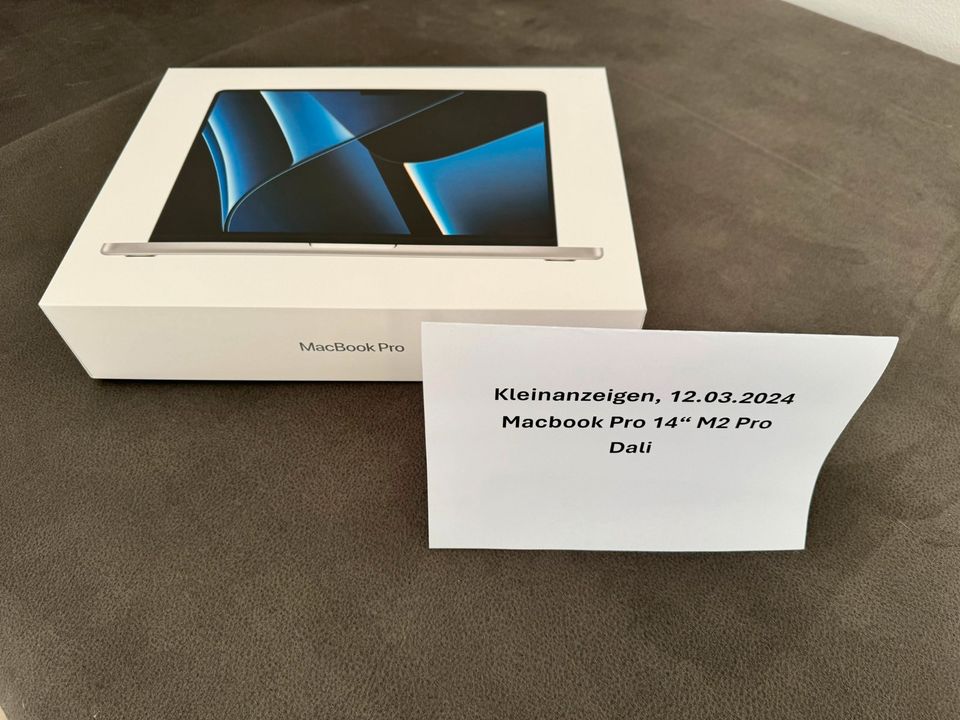 MacBook Pro M2 Pro 14 Zoll 32GB RAM 512GB SSD in Griesheim