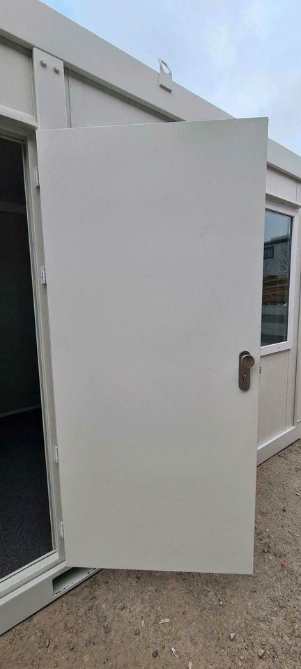 14 Quadratmeter großes Mobilheim - Günstige Eigenheimlösung - Eigentumscontainer Containerwohnung Wohncontainer Unterkunft Tiny House Wohnraum Gartenhaus Bürogebäude Umzug Renovierung Baustelle neu in Brunnen