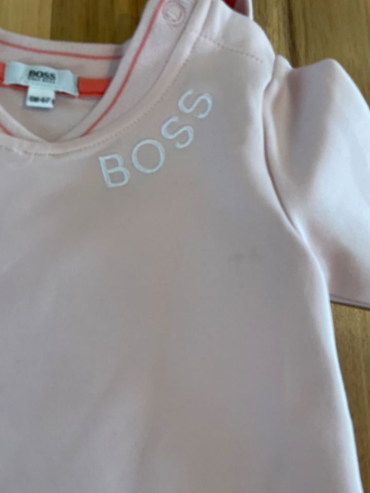 Hugo Boss Baby Kleid in Gelsenkirchen