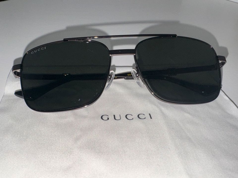 Gucci Sonnenbrille (GG 1441S 001) in Gelsenkirchen