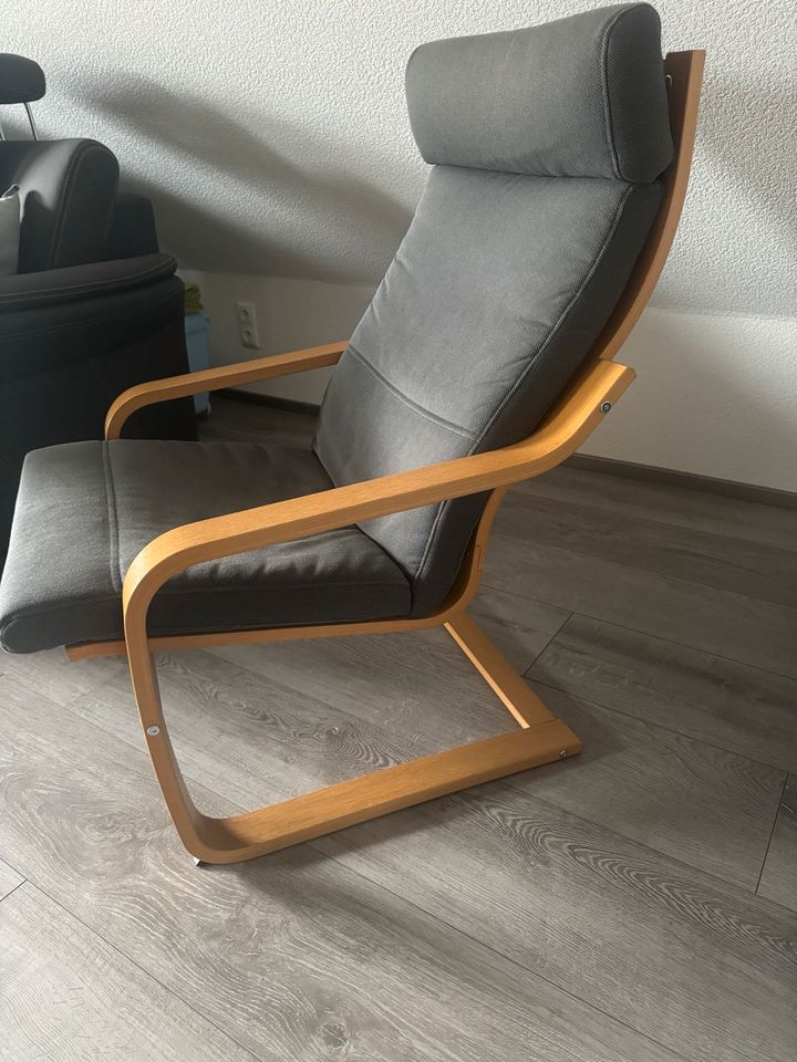 Ikea Poäng Sessel Stuhl grau Holz in Penzlin