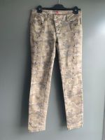 Coole Camouflage Jeans - Buena Vista - Gr M Nordrhein-Westfalen - Hüllhorst Vorschau