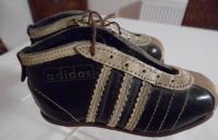 Adidas Miniatur Fußballschuhe 1950er Jahre DREI SCHMALE STREIFEN Rheinland-Pfalz - Böhl-Iggelheim Vorschau