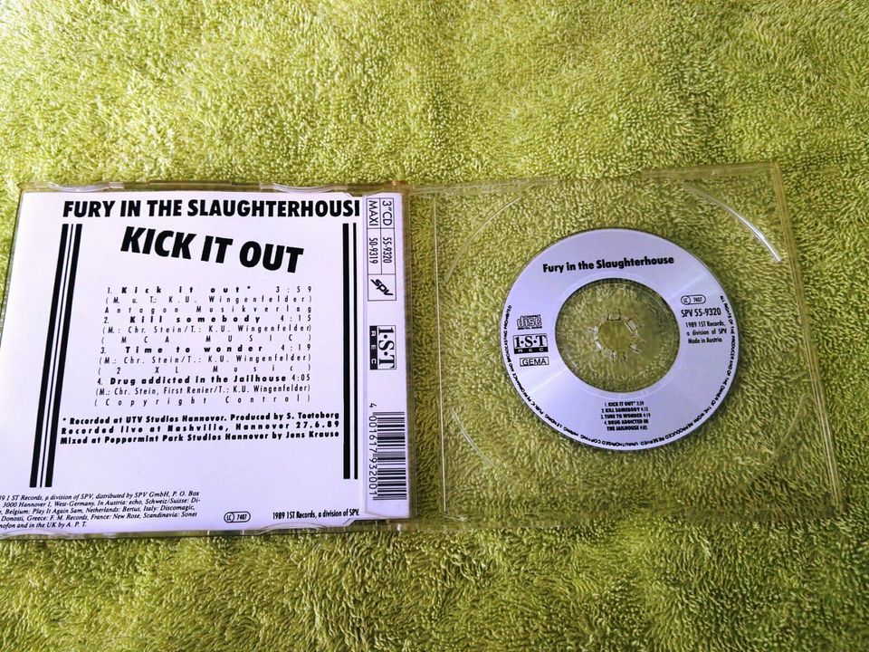 FURY IN THE SLAUGHTERHOUSE ‎– KICK IT OUT / CD / 1989 in Hamburg