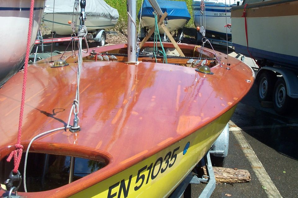 Segelboot H - Jolle mit Harbeck Trailer in Graben-Neudorf