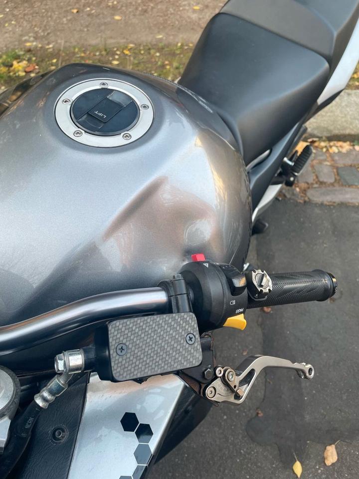 Suzuki GSF 1250 Bandit ABS Neue Reifen/Service/TÜV in Dresden