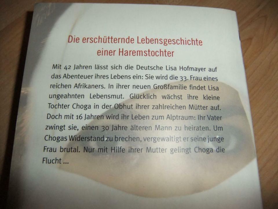 Buch Unschuldig/Flüsterkind/Geiselnahme/Leben am Abgrund/Harem/IS in Lohr (Main)