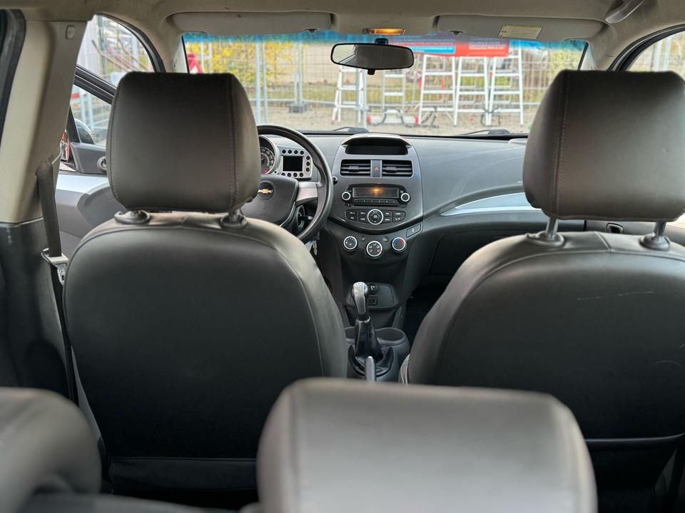 Chevrolet Spark 1.0 /TÜV/Leder/Klima/Funk ZV/EZ:2013/4-Türen/ in Stade