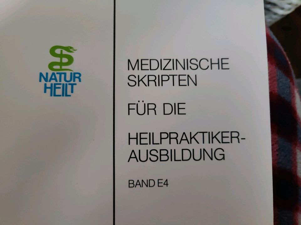 Medizinische Skripten für die Heilpraktiker Ausbildung. in Hamburg