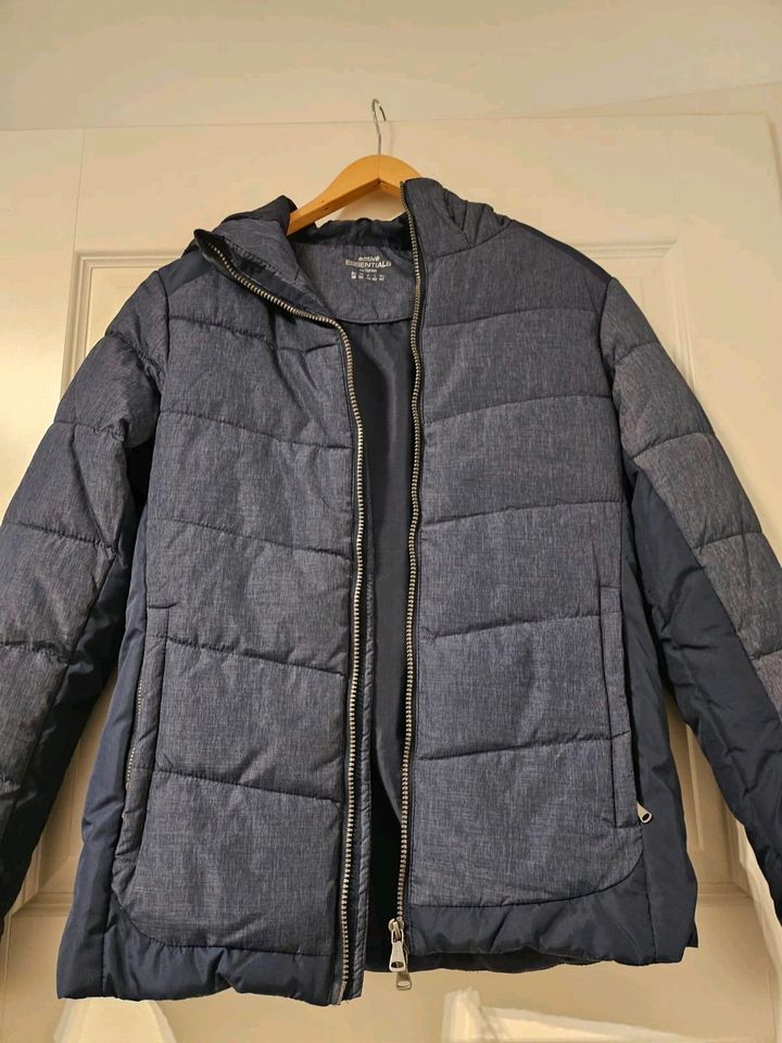 Winterjacke Active Essential Tschibo in Freising