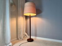 DOMUS Stehlampe Teak Vollholz und Naturwolle Schlafzimmerlampe Designerlampe Vintage Berlin - Mitte Vorschau