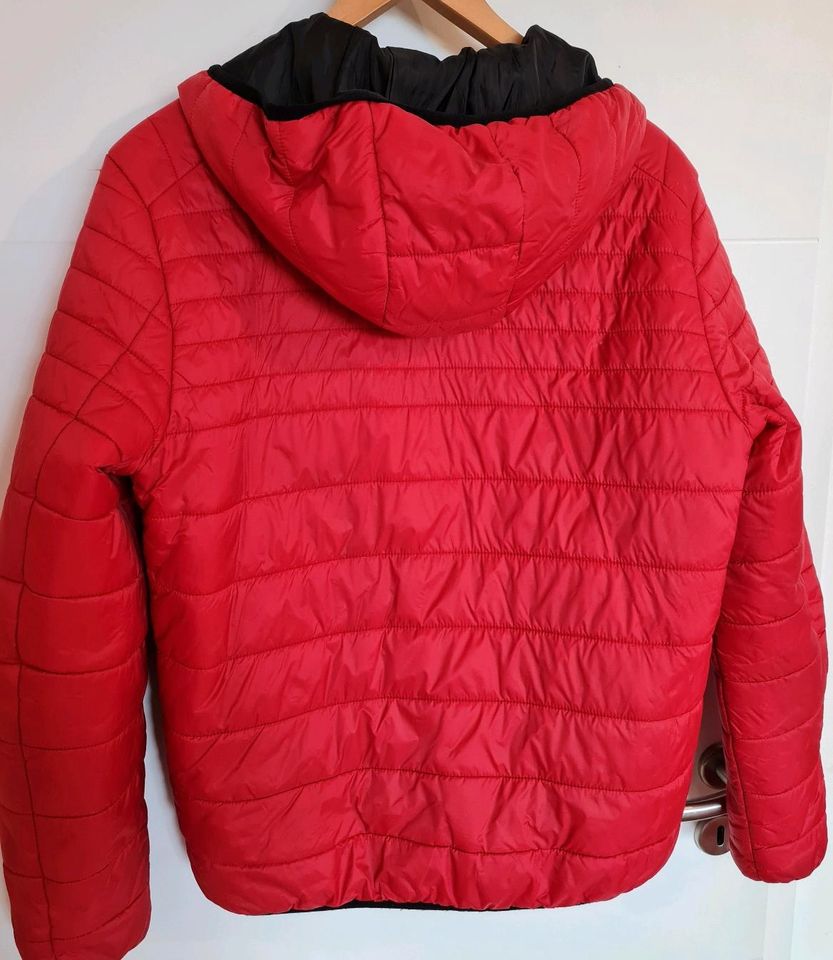 Rote Übergangsjacke Steppjacke Herrenjacke Gr. M C&A Clockhouse in  Nordrhein-Westfalen - Velbert | eBay Kleinanzeigen ist jetzt Kleinanzeigen