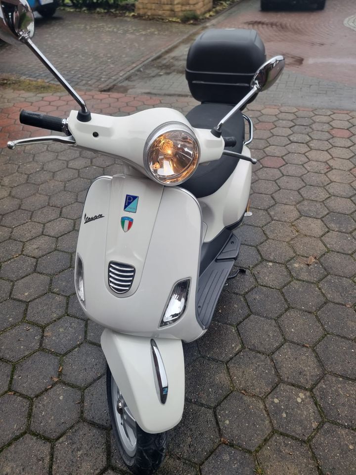 Vespa LX 50  + Satz Reifen in Sande