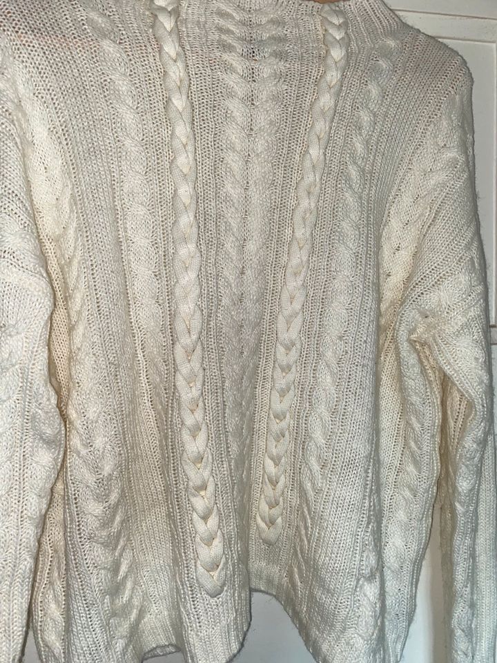 STRICKPULLOVER IN 44 in Düsseldorf